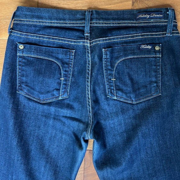 Fidelity Denim. Size 28 - Picture 7 of 12